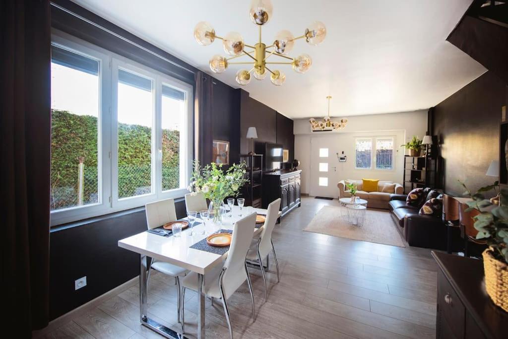 Jolie Maison Sur Orleans, Parking & Climatisation 外观 照片